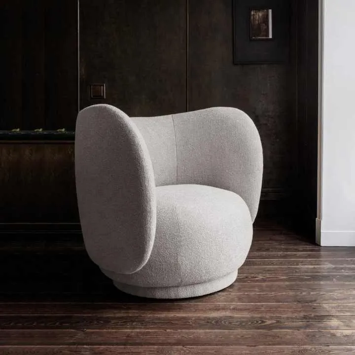 كرسي استرخاء عصري مبطنModern padded recliner chair