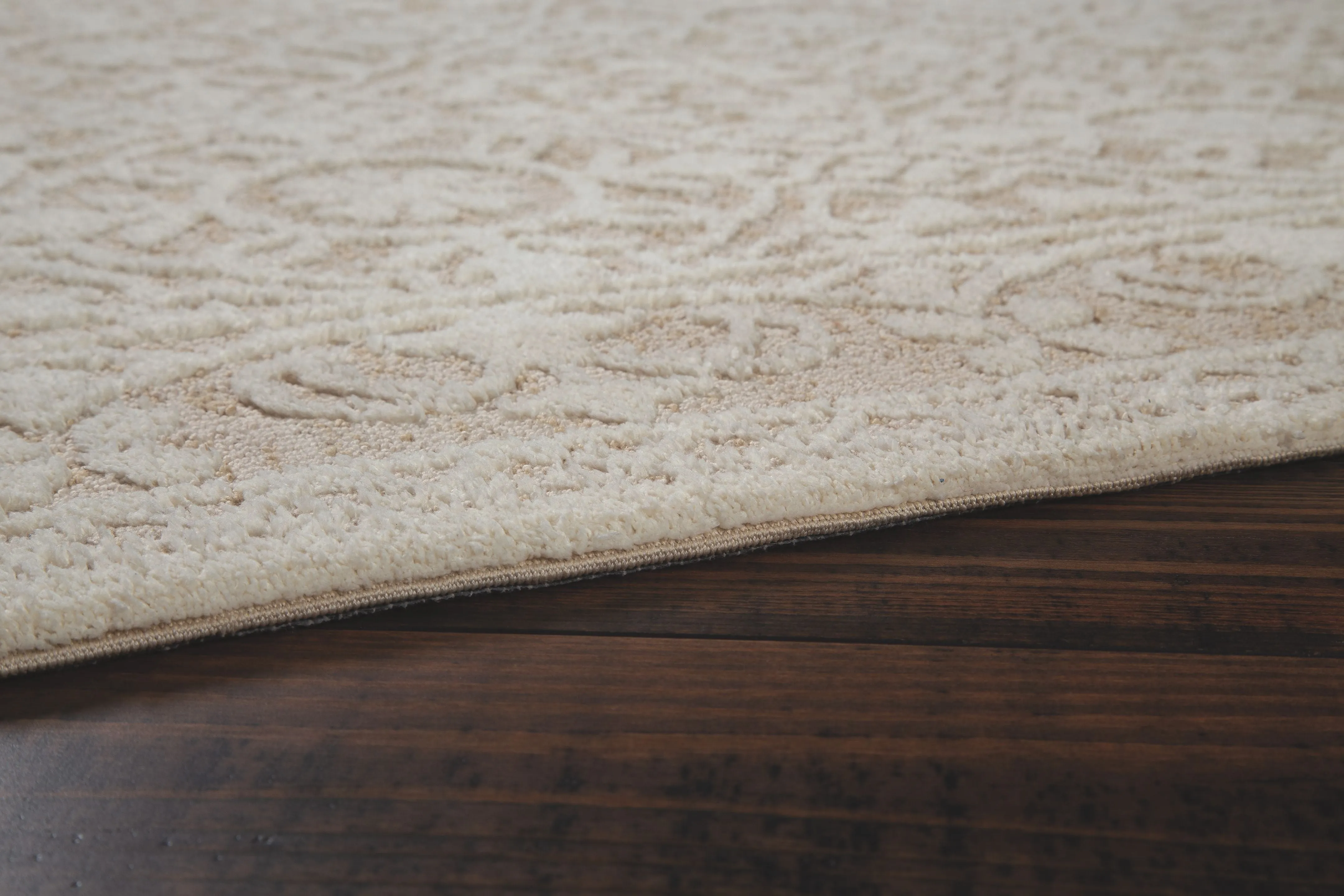 Beana - Ivory/Natural - Large Rug