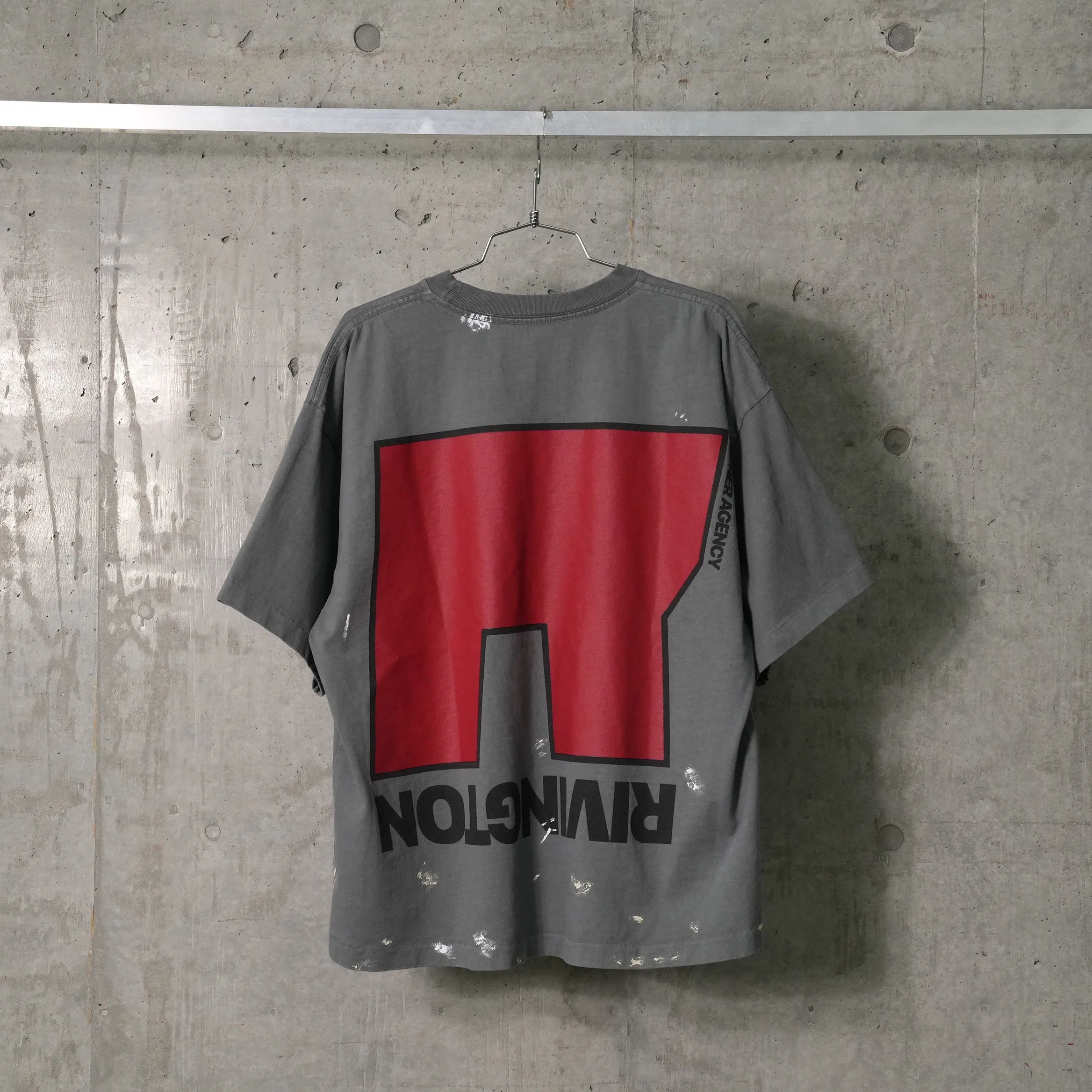 LOVE STUFF TEE / GREY